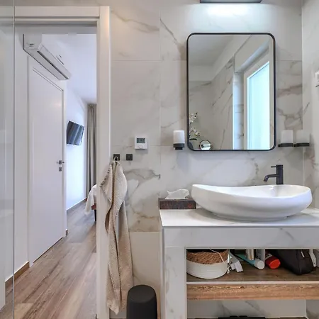 Mira By Interhome *