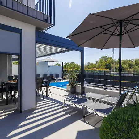 Mira By Interhome *