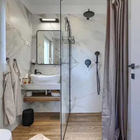 Mira By Interhome *
